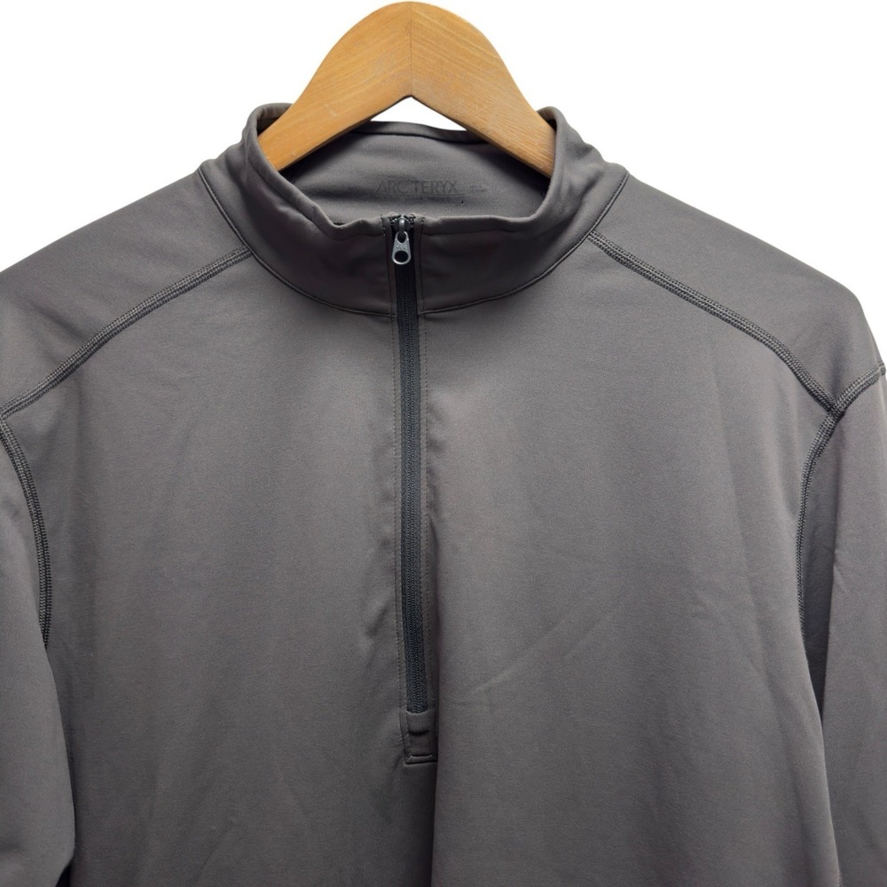 Arc'teryx Men's Sz Medium Gray 1/4 Zip Phase AR Performance Outdoor Pullover euc
